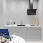 The Modern Hub - The Nest Апартаменты Тирана