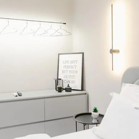 The Modern Hub - The Nest Apartament Tirana