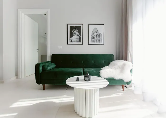 The Modern Hub - The Nest